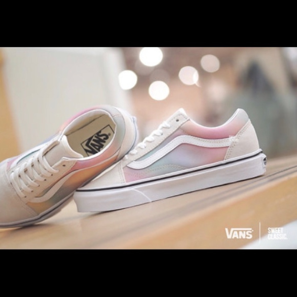 Vans Old Skool “Aura Shift” NWT Sneaker